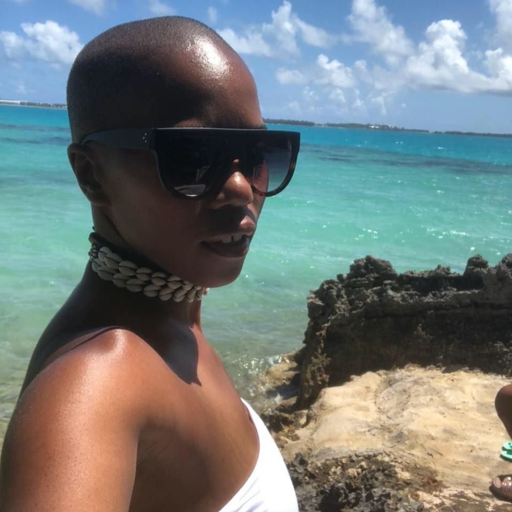 Meet your Posher, Amira